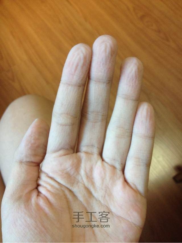 羊毛毡--蓝色清新小花口金包 第21步