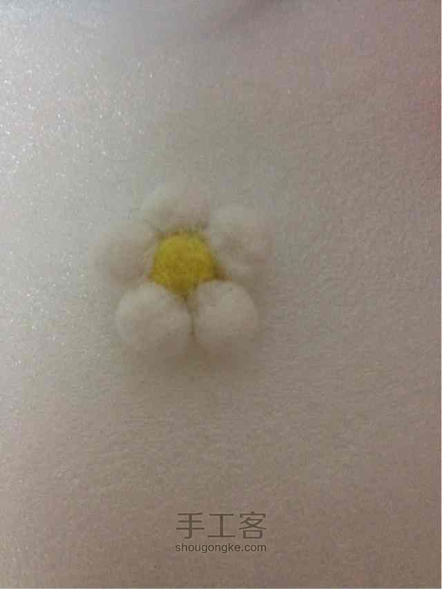 羊毛毡--蓝色清新小花口金包 第29步