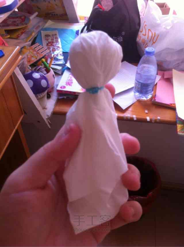 纸巾做的风铃娃娃 第8步