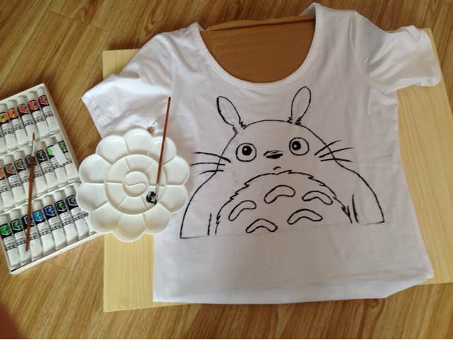 【禾叶手绘】卡哇伊的龙猫手绘T-shirt 第4步