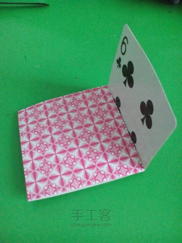 教你用纸牌做收纳盒阿( •̀∀•́ ) 第11步