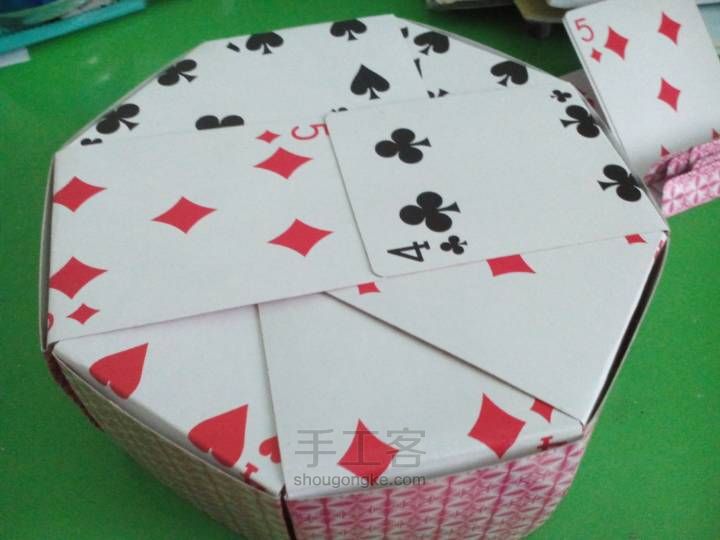 教你用纸牌做收纳盒阿( •̀∀•́ ) 第17步