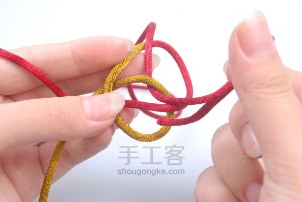 中国结编绳入门必学：双钱结 第6步