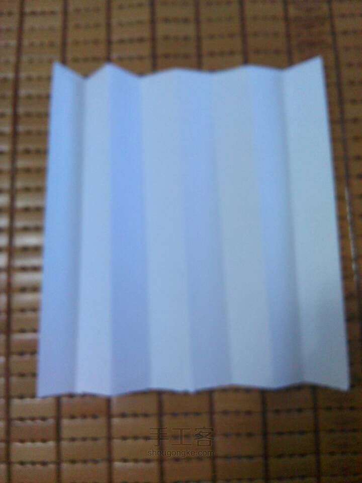 一张纸折小本 第2步
