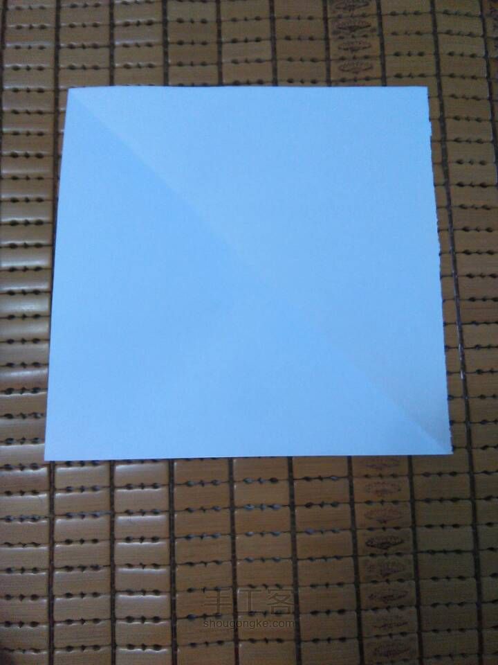 一张纸折小本 第1步