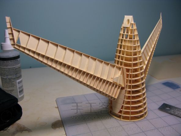 6年时间，Maker手工打造超逼真波音777飞机模型【转译】 第25步