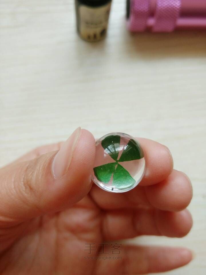 四叶草干花项链 第2步