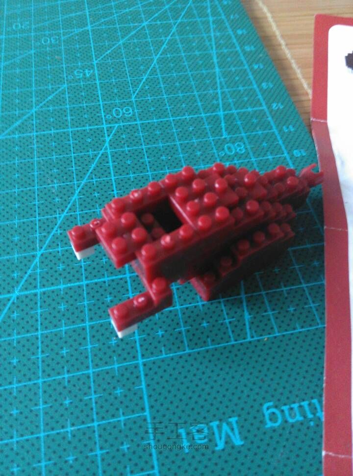 loz微积木拼霸王龙 第11步