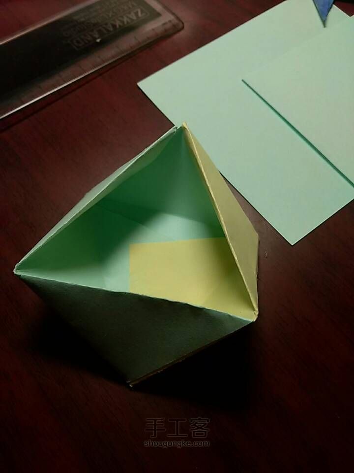 三角形盒子(开口) 第10步