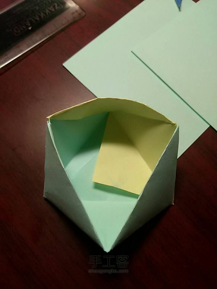 三角形盒子(开口) 第8步