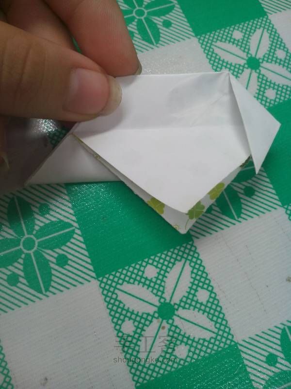 幸运花球（折纸） 第15步