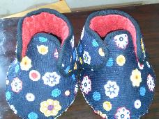 上次做了双刺绣千层底布鞋，冬天快来啦这次学做布棉鞋，顺手拍了些过程特地来分享一下！
