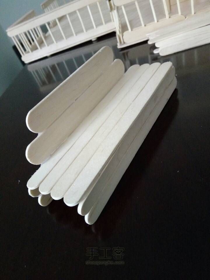 雪糕棒制作沙发，茶几，电视墙 第5步