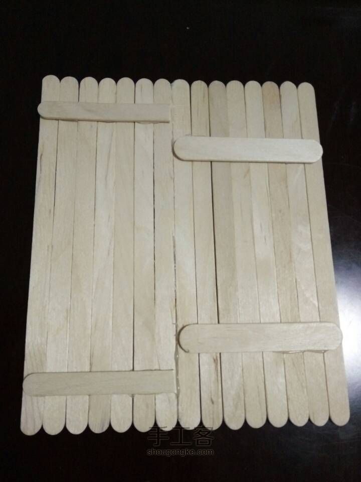 雪糕棒制作沙发，茶几，电视墙 第17步