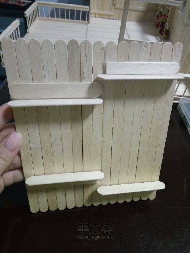 雪糕棒制作沙发，茶几，电视墙 第18步