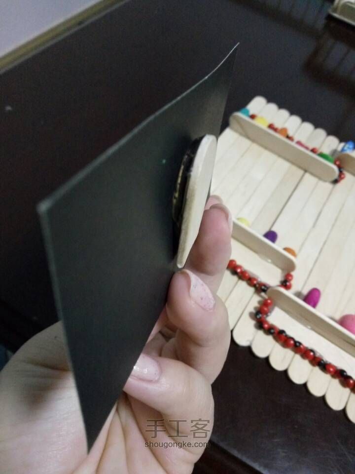 雪糕棒制作沙发，茶几，电视墙 第21步