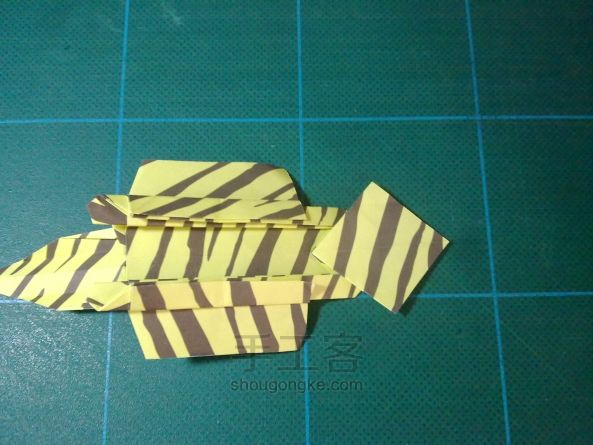 折纸坦克，3D造型 第32步