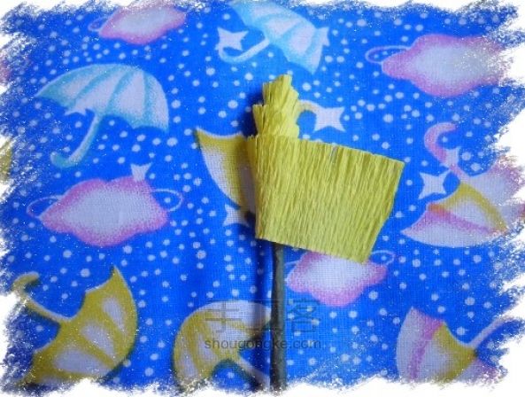 【舒茼花饰】简单的纸艺百合 第8步