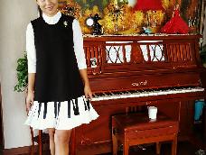 上次的音符裙子很喜欢，就继续做了一个系列的钢琴小裙子，希望大家喜欢哈！