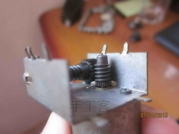 【Arduino】废旧积木和电机利用——DIY吊车【转译】 第1步