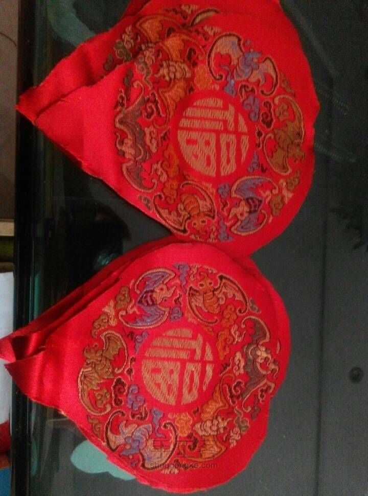 制作香包 第3步