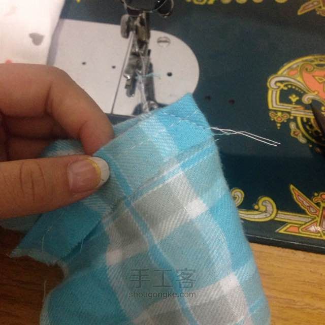 芭比娃娃改造海蓝纱裙教程 第5步