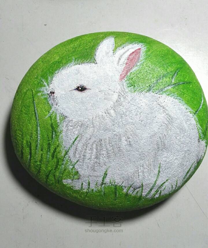 石头画小白兔 第4步