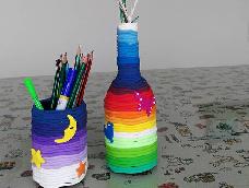 喝完的红酒瓶干嘛用?做个美美的花瓶和笔筒吧！我把这组作品命名为彩虹的梦.