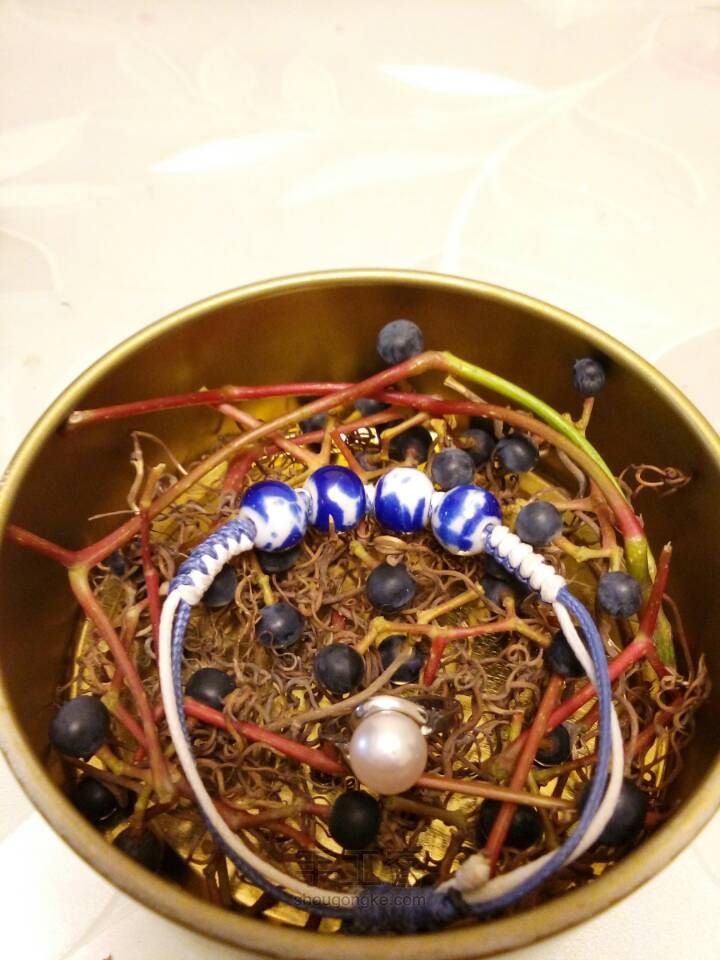 别有一番风味的礼物盒 第4步