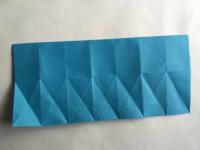 （纸盒系列十六）六角盒折法 第15步