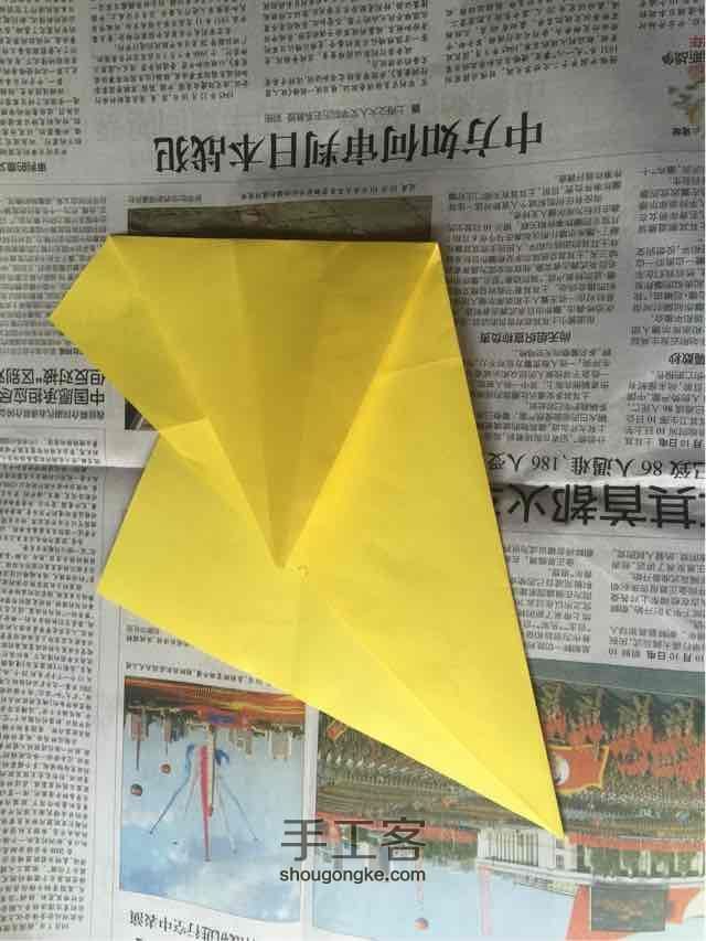 （纸盒系列二十）五角星纸盒折法 第8步