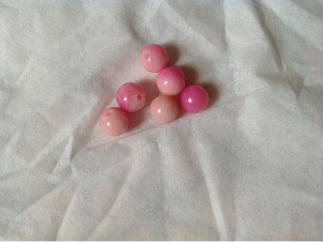 可爱蜜桃珠手串 第1步