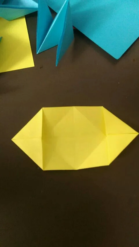 【转】花球折纸教程 第7步