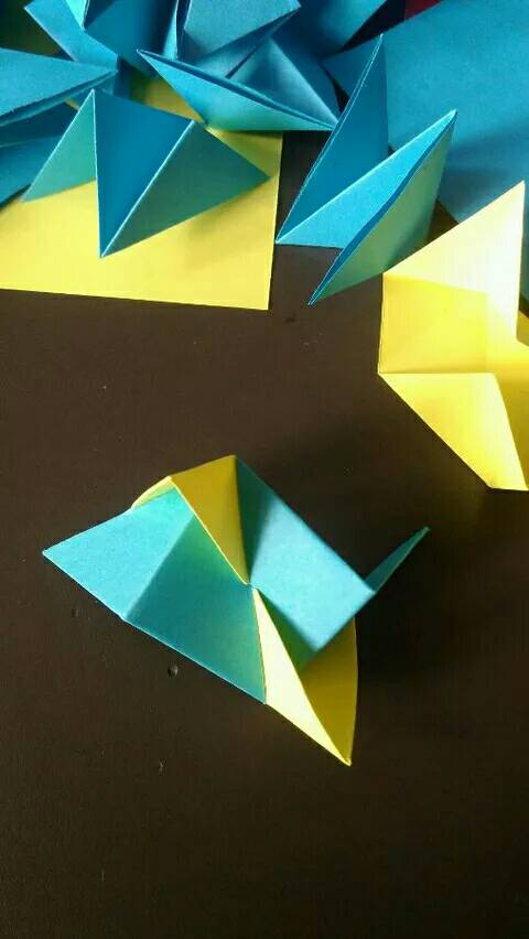 【转】花球折纸教程 第9步