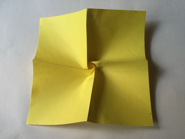 （纸花系列十二）一款玫瑰的折法 第8步