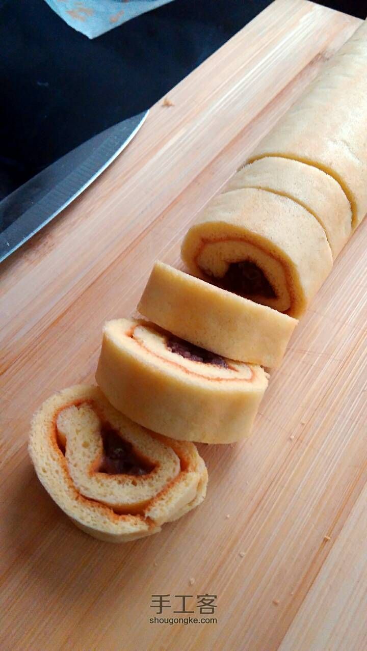 红豆戚风蛋糕卷 第11步