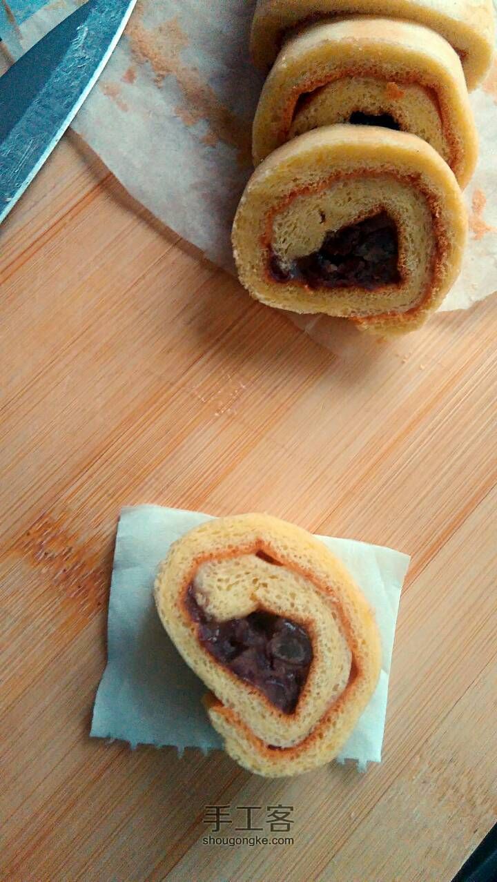 红豆戚风蛋糕卷 第14步