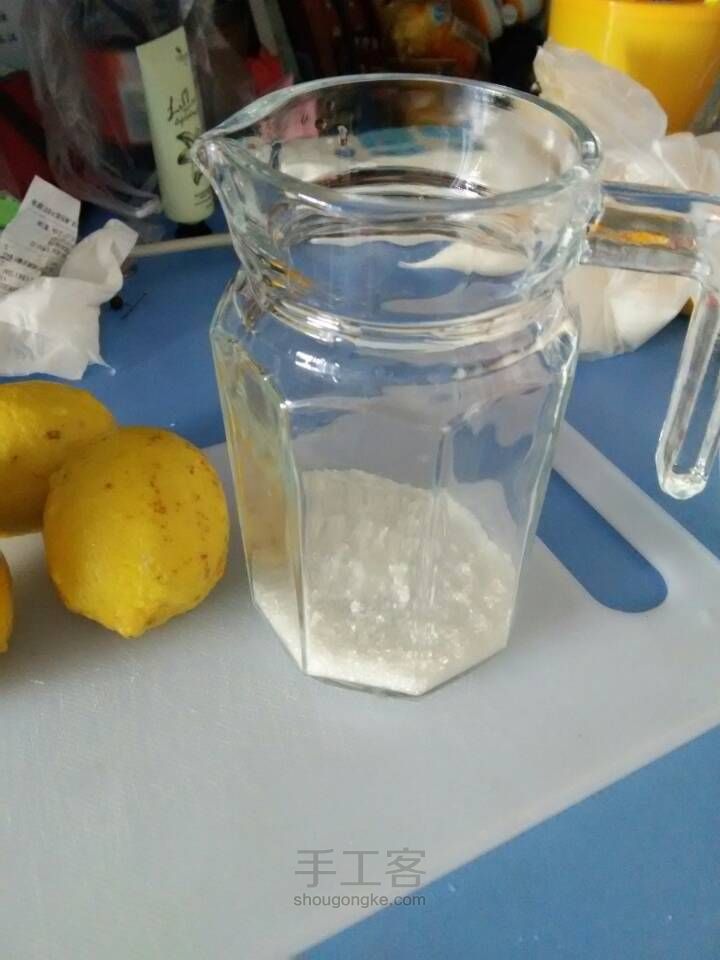 柠檬糖水~可以放很久很久的做法，酸酸甜甜超级好喝 第2步