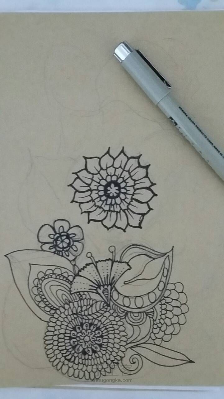 如何画复杂点的禪绕画 第2步