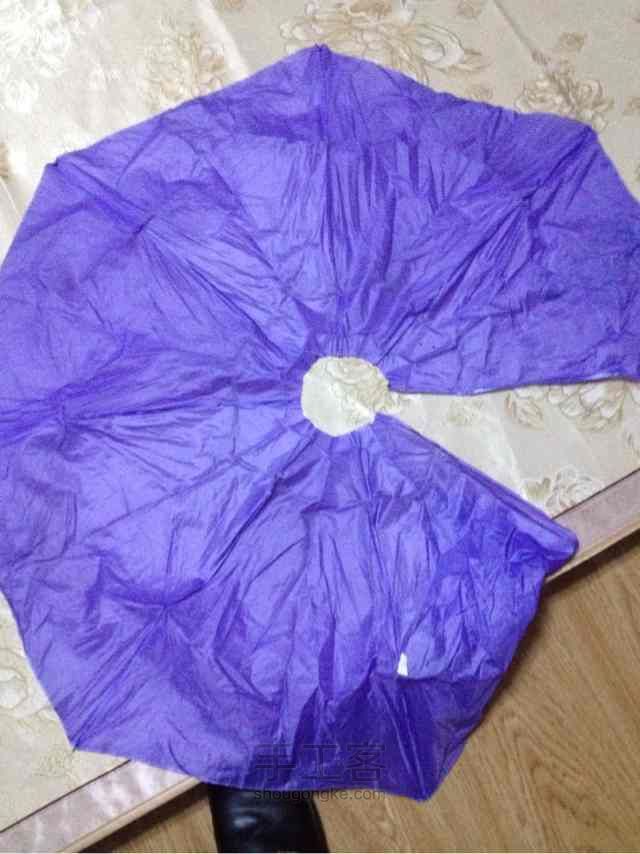 旧雨伞改造成剪发围布 第2步