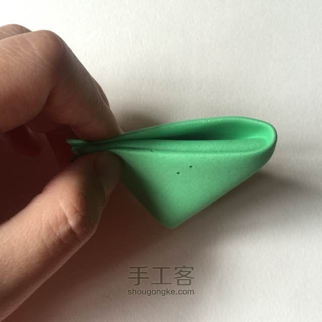 （丝带花系列二）一款布艺花的制作 第4步
