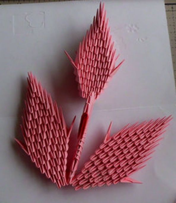 三角插工艺品粉色戏水天鹅的制作，美美哒 第5步