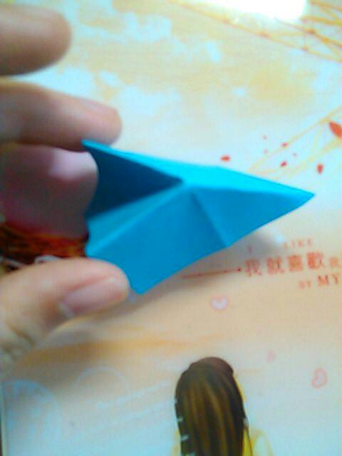 简洁立体纸桃心love 第4步