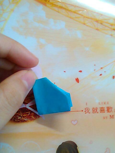 简洁立体纸桃心love 第9步