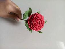 折纸玫瑰和组合玫瑰做起来比较麻烦和费时，想偷懒的亲们来看看这款简易玫瑰吧