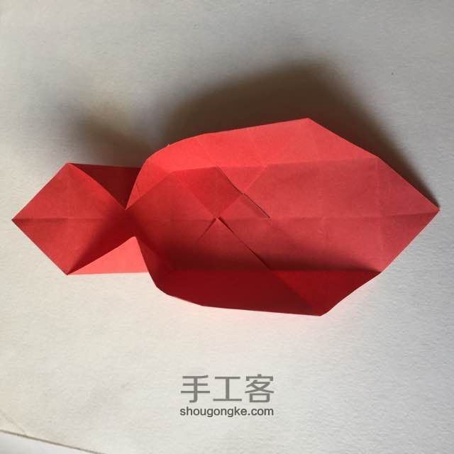 （纸盒系列三十五）心形盒折法 第7步