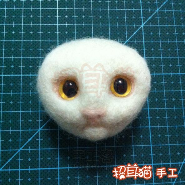 【招耳猫】羊毛毡教程之白色猫咪 第15步