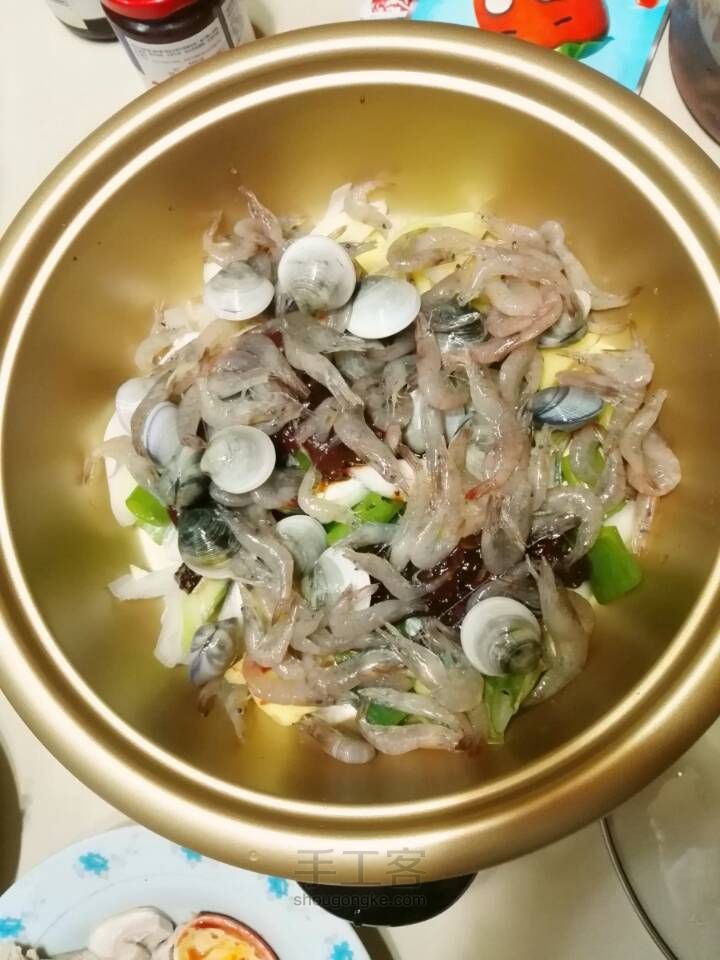 韩式海鲜年糕锅 第4步