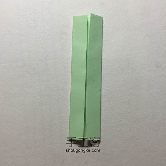 （纸盒系列四十三）长条纸盒的折法 第3步