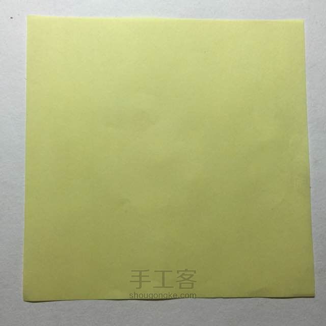 （纸盒系列四十四）翅膀盒折法 第1步